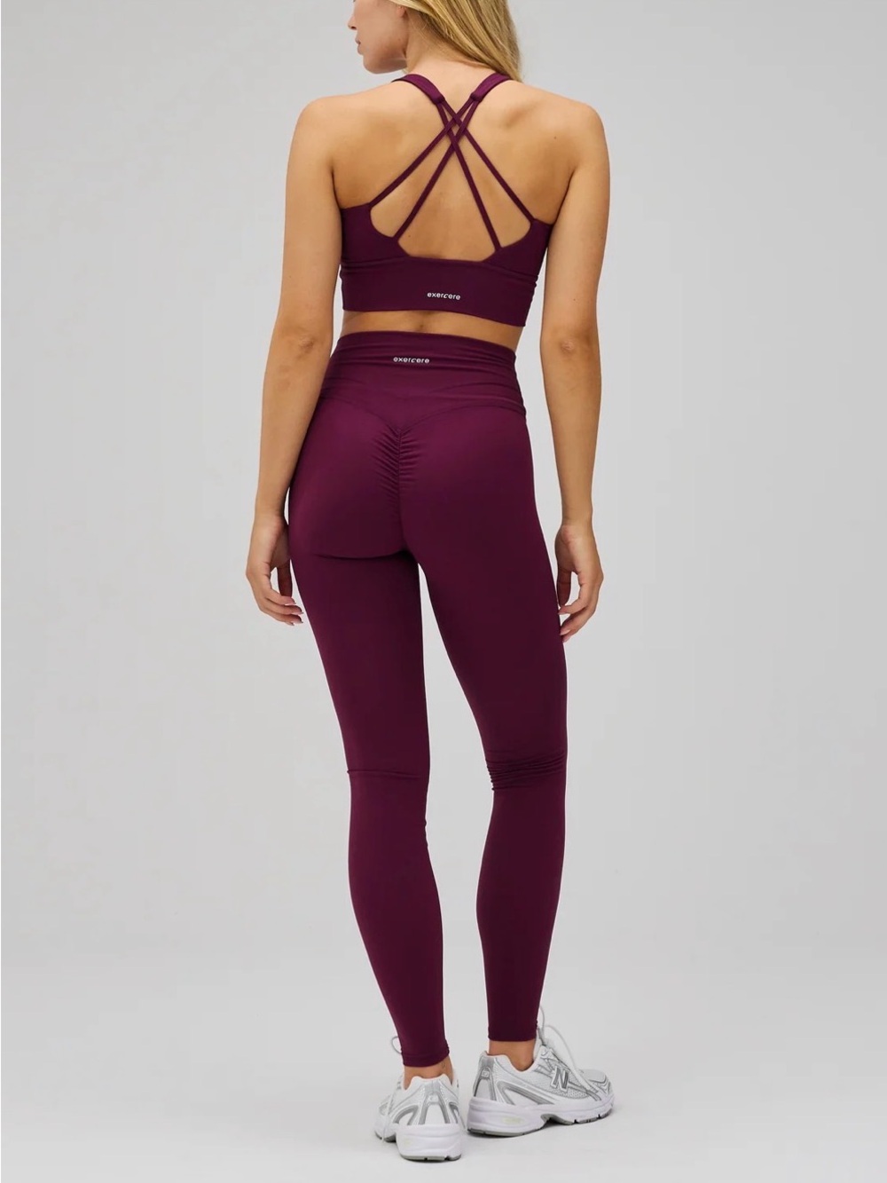 NEW Exercere Sculpt Scrunch Tights Deep Plum Medium Activewear